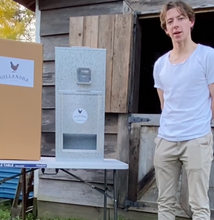 Load and play video in Gallery viewer, 40kg (Large) Automatic Chicken Feeder